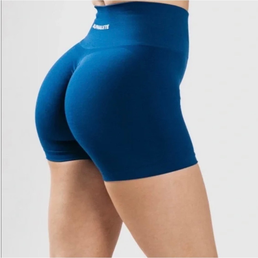 Seamless High-Waist Athletic Shorts - Teal Blue
